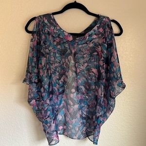 Poncho sheer flower patter
